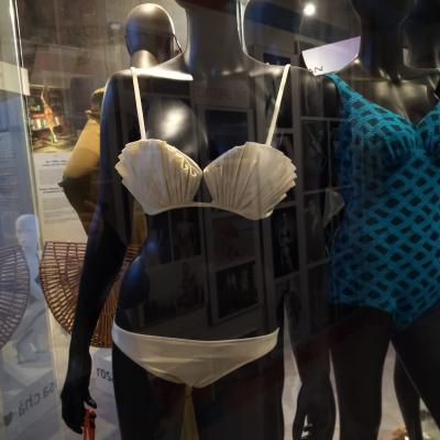 Bikini Museum 22